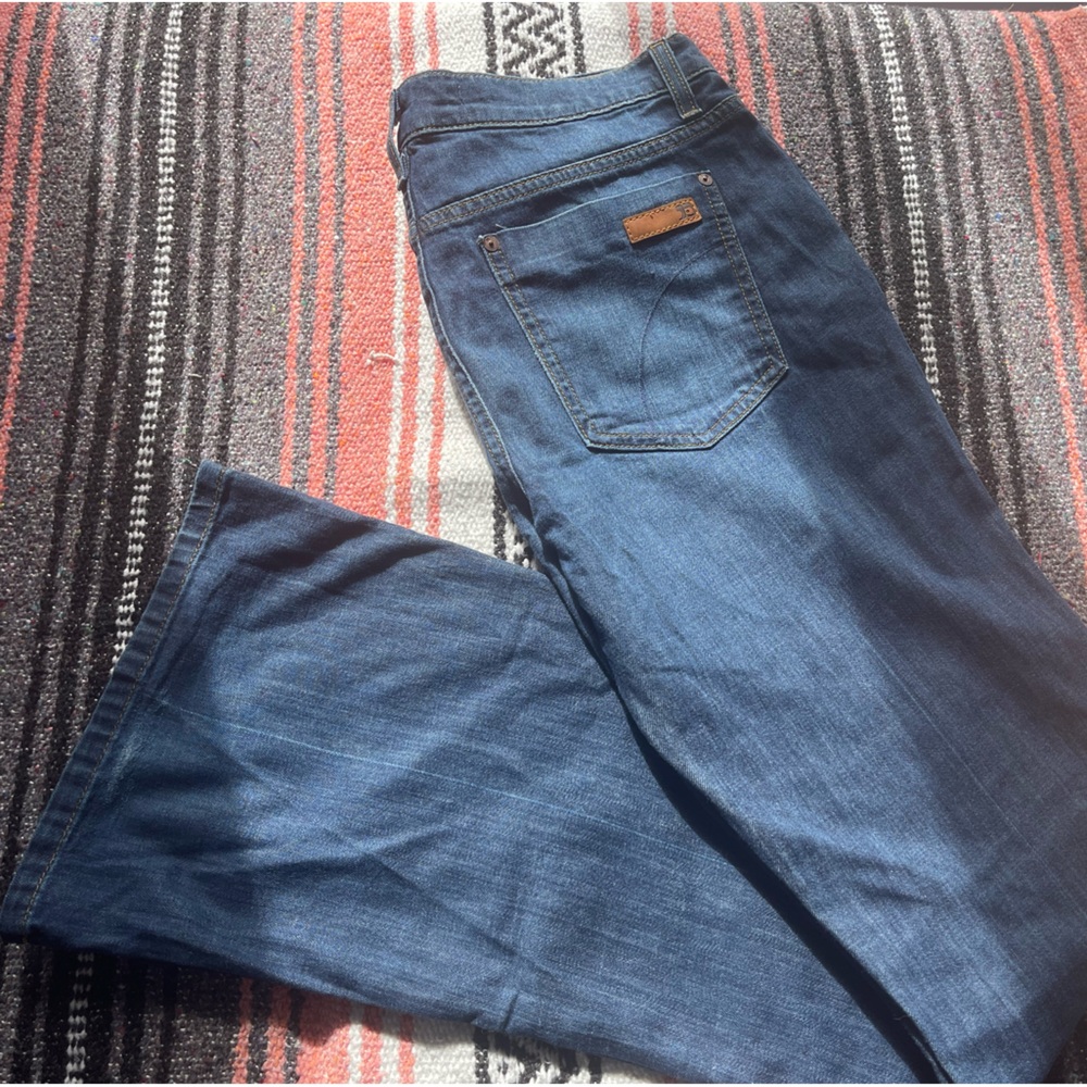 Joe’s Jeans- Rocker Fit - Picture 2 of 3